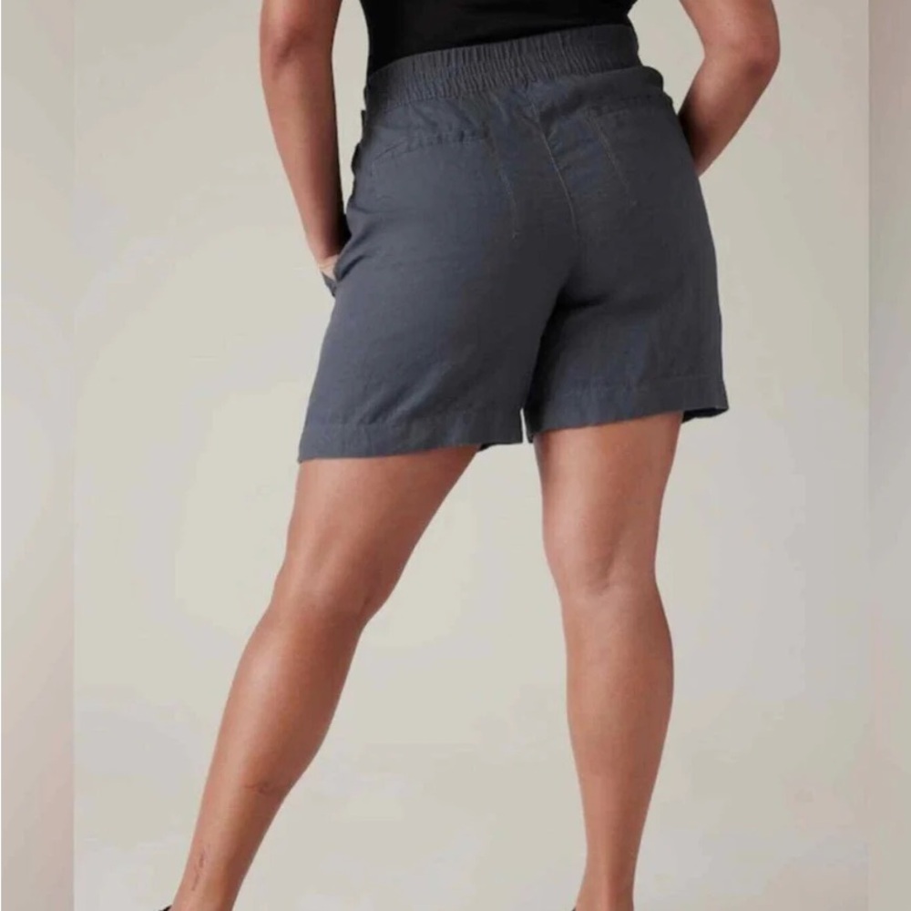 Athleta Blue Voyager Linen Shorts NWT - Picture 3 of 4
